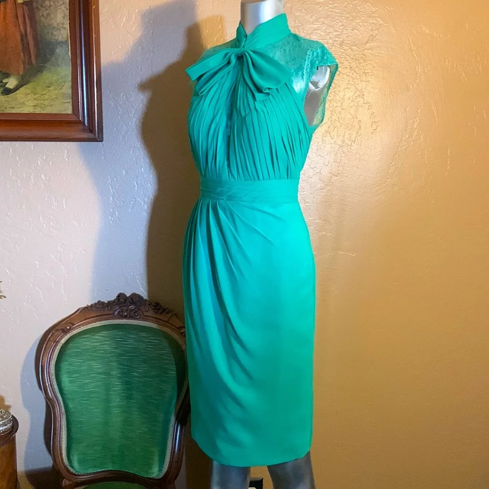 Vintage Izidress Lace & Bow Embellished Green Dress.  Sz M